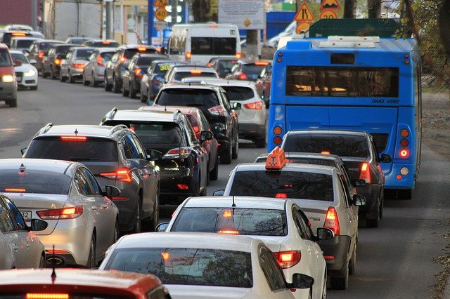 ドイツの森2021花火大会の渋滞や駐車場情報!外から見える穴場場所はある?