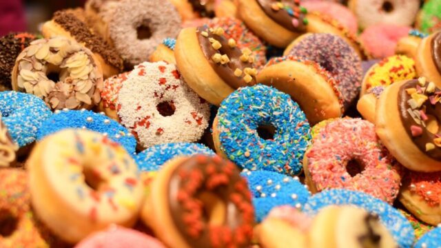 donuts-gb2b3a4271_1920